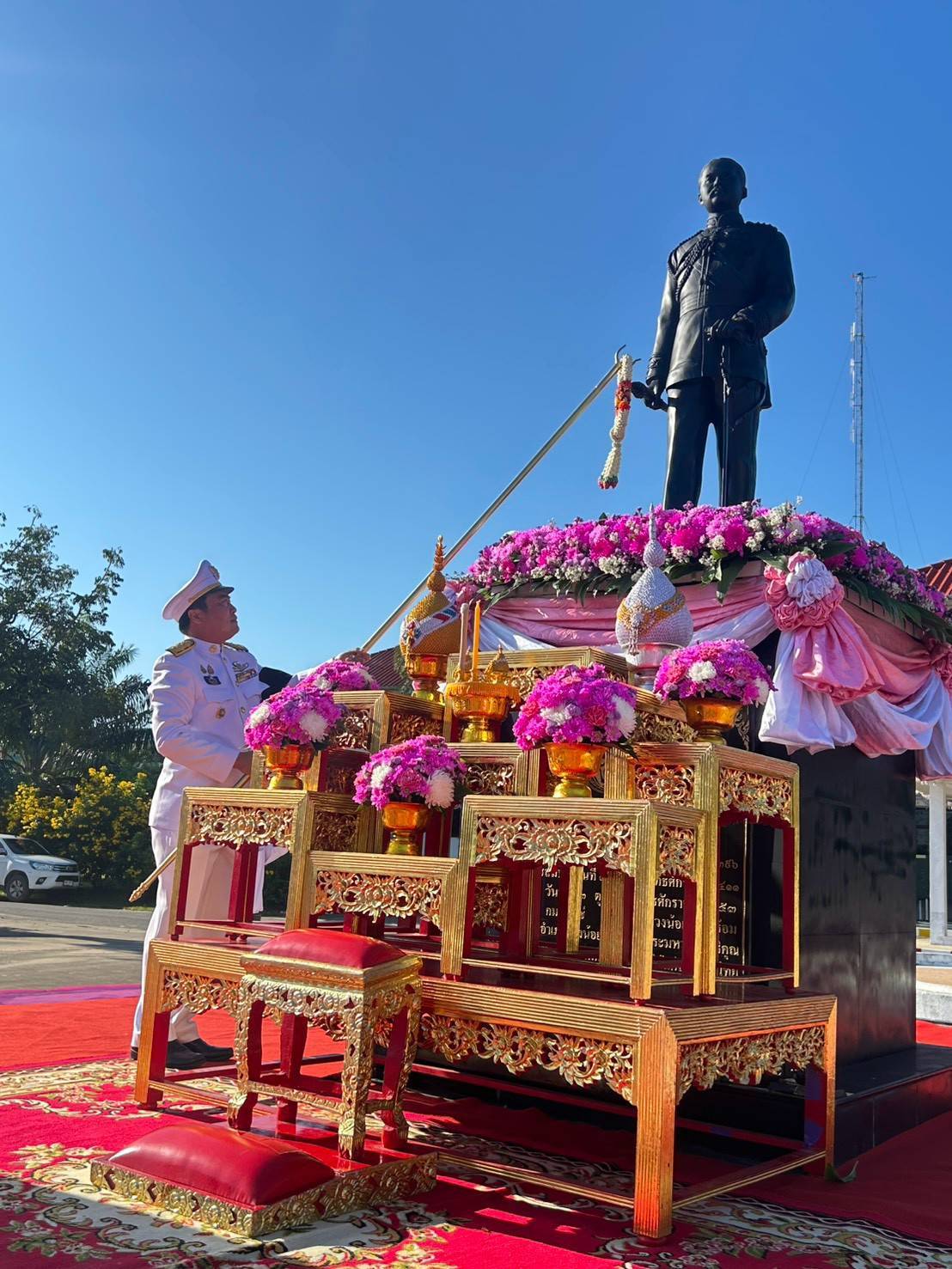 พช.แวงน้อย ร่วมพิธีน้อมรำลึกเนื่องในวันคล้ายวันสวรรคต พระบาทสมเด็จพระจุลจอมเกล้าเจ้าอยู่หัว รัชกาลที่ 5 “วันปิยมหาราช