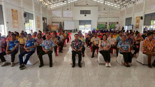 พช.แวงน้อย ร่วมสืบสานประเพณีไทย รดน้ำดำหัวผู้ใหญ่ เนื่องในเทศกาลวันสงกรานต์ ประจำปี 2569